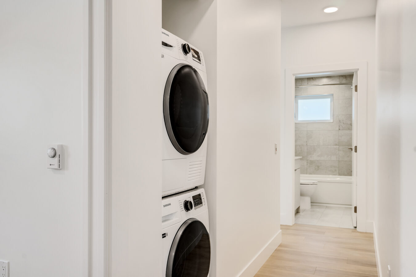 Raven Apartments - Photo 28
