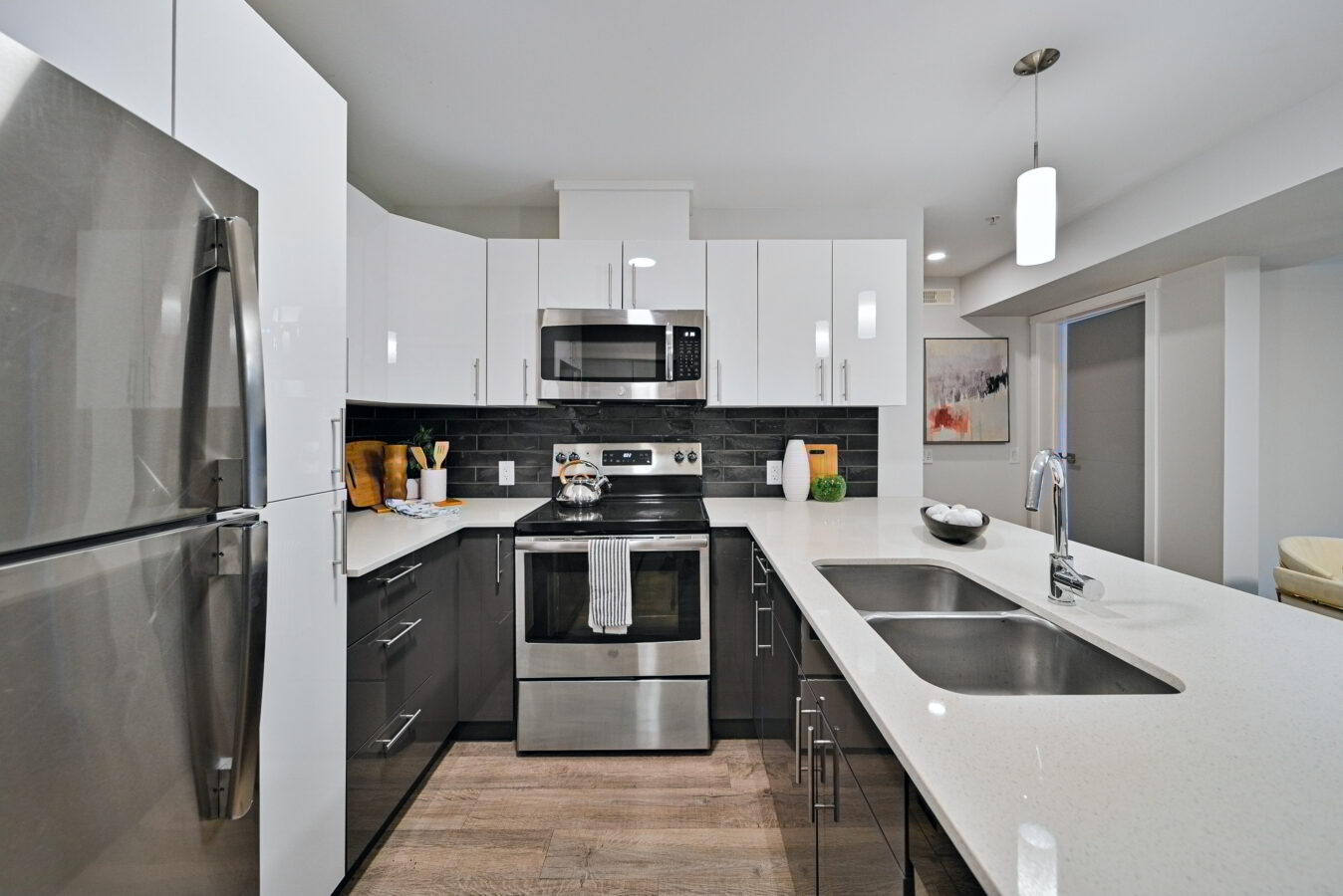 The Onyx Apartments - Photo 5