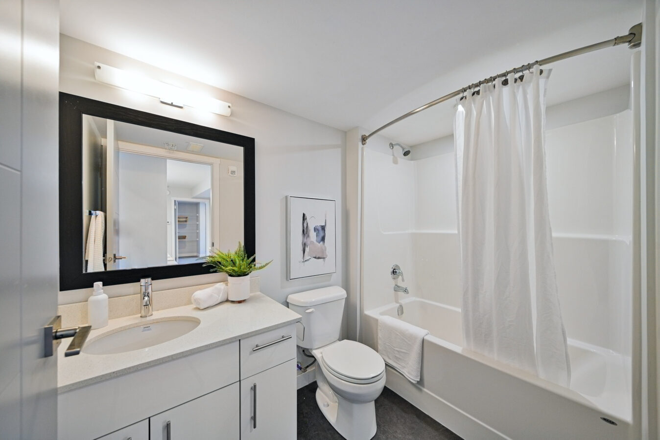 The Onyx Apartments - Photo 15