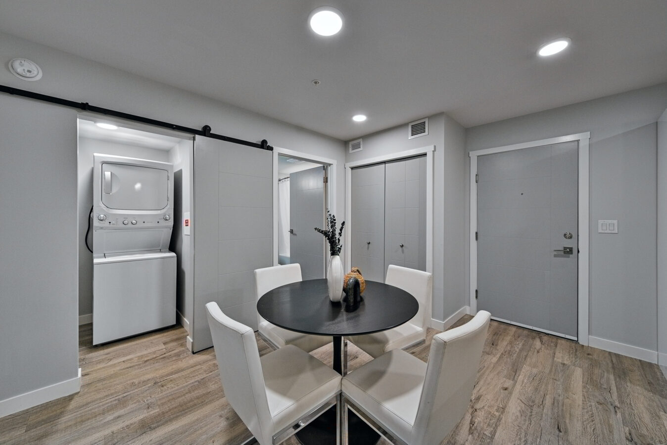 The Bravado Apartments - Photo 56