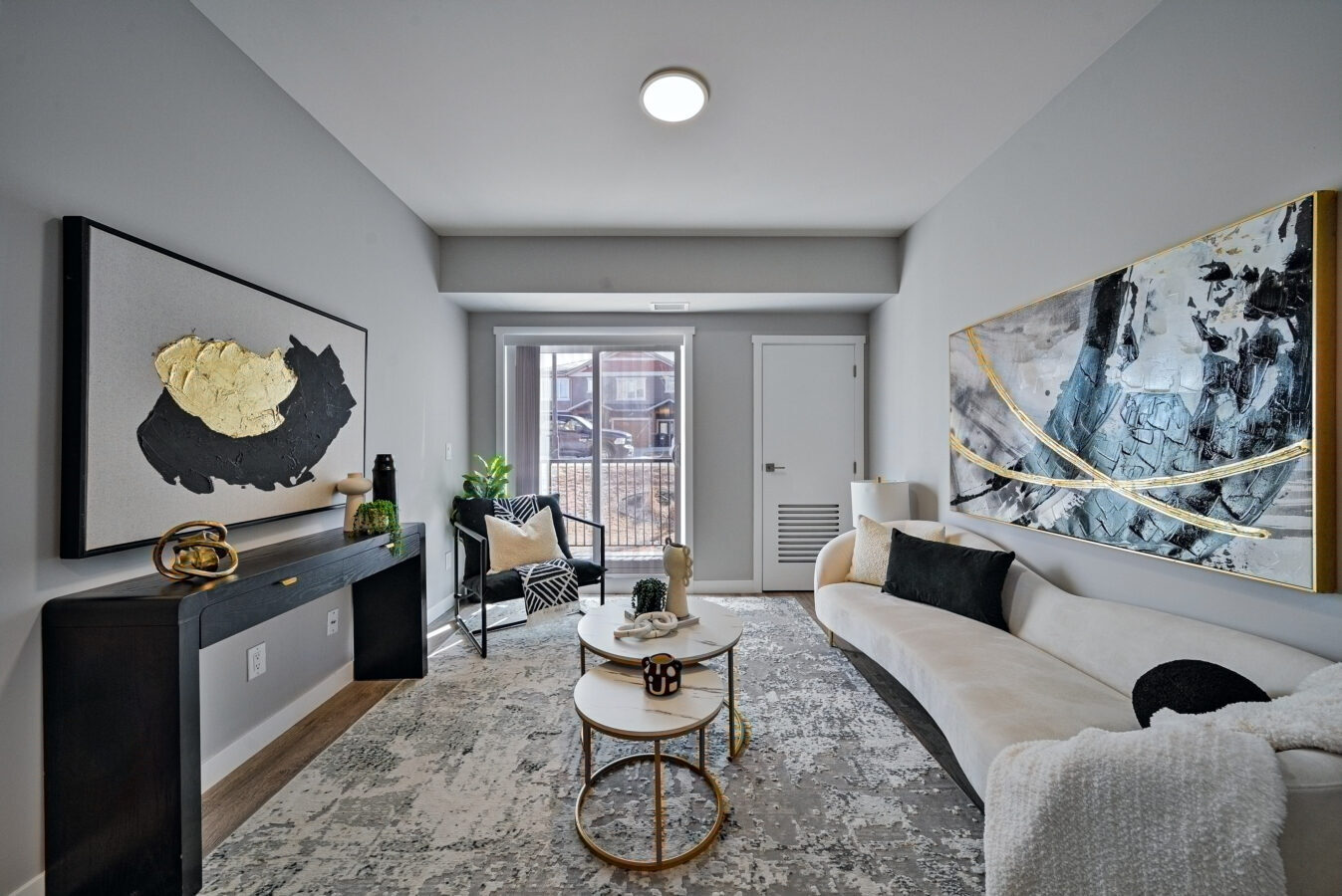 The Allure Apartments - Photo 3
