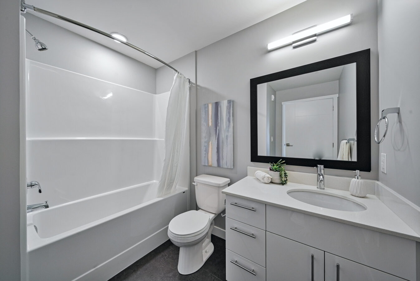The Allure Apartments - Photo 11