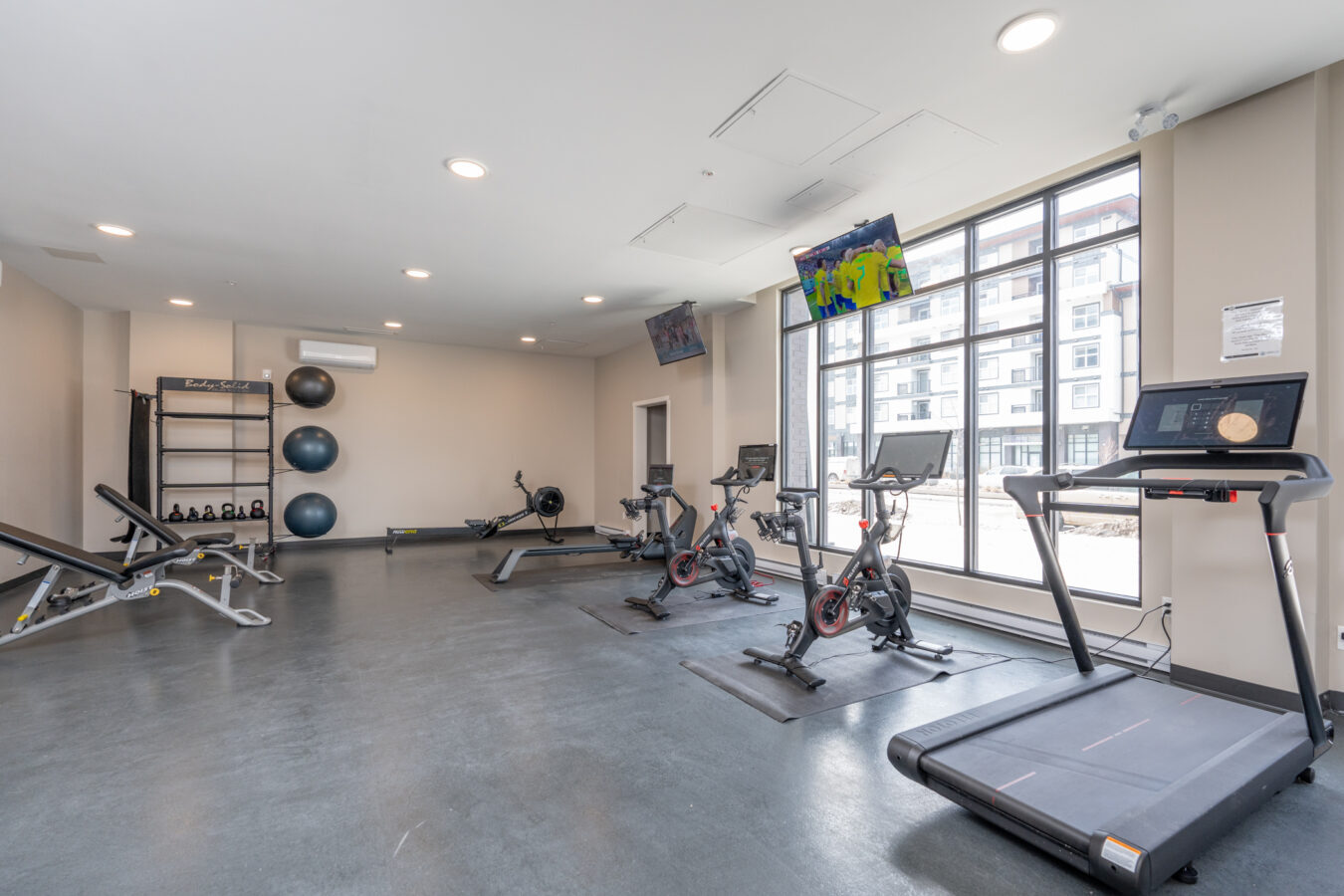 The Allure Apartments - Photo 36