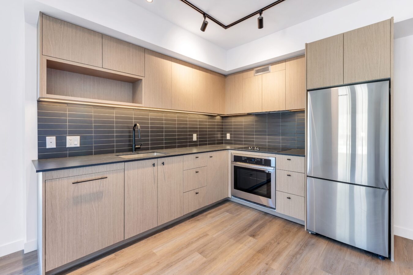 Ashlu Apartments - Photo 11