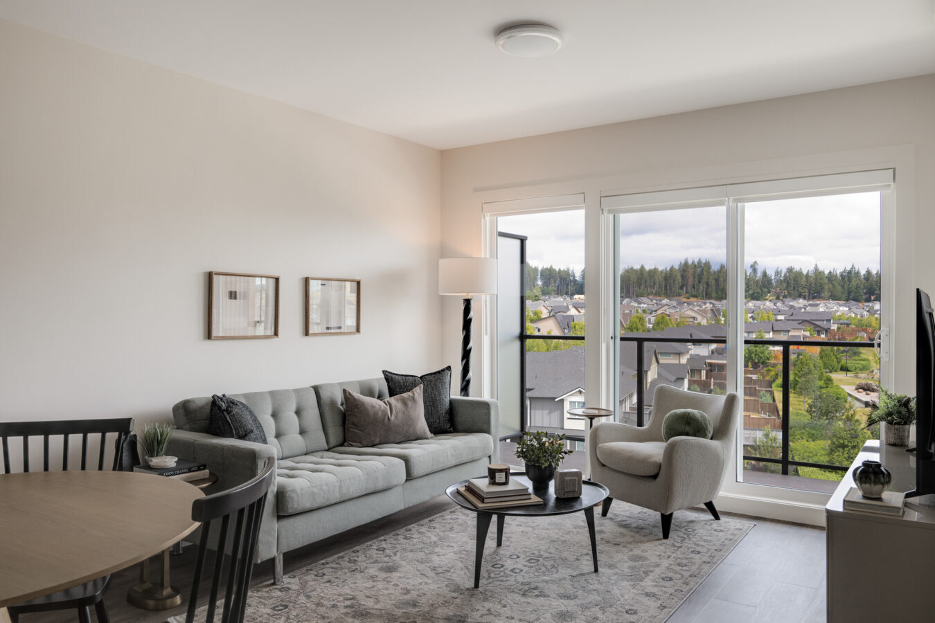 Vantage Apartments at Royal Bay - Photo 5