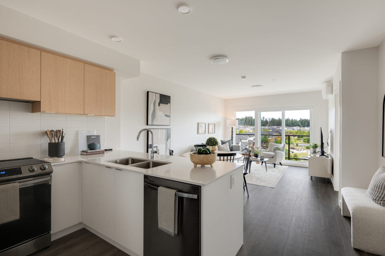 Vantage Apartments at Royal Bay - Photo 6