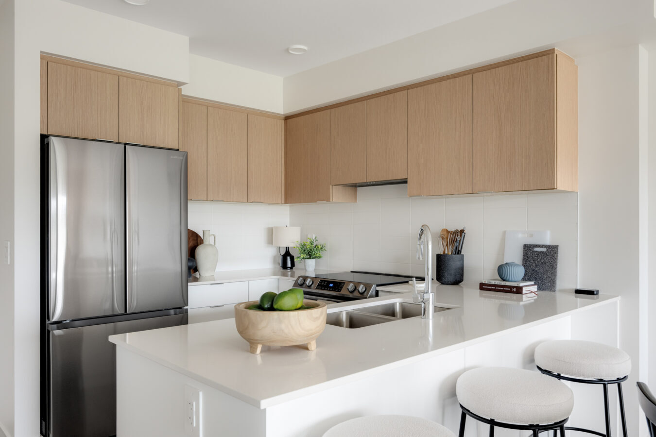 Vantage Apartments at Royal Bay - Photo 11