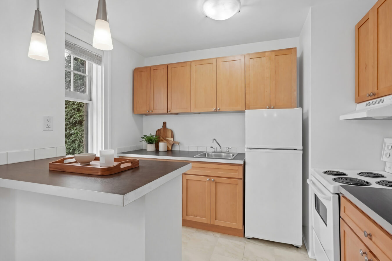 Vallejo Court Apartments - Photo 2
