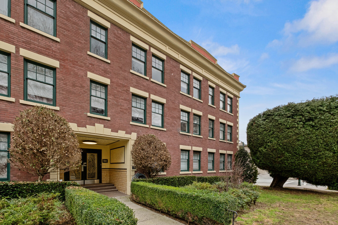 Vallejo Court Apartments - Photo 26