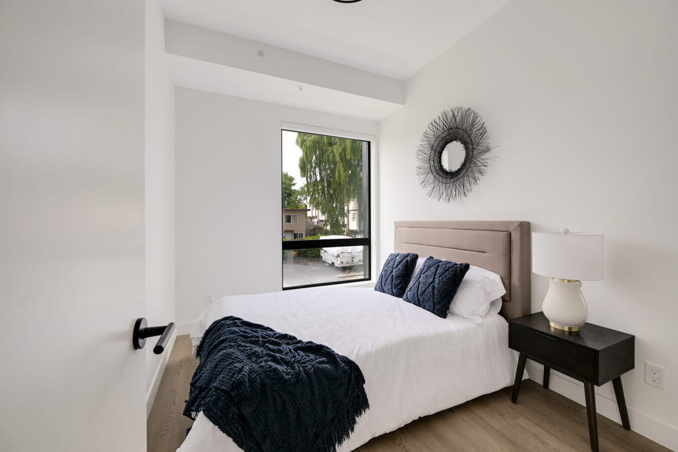 Light House Apartments - Photo 11