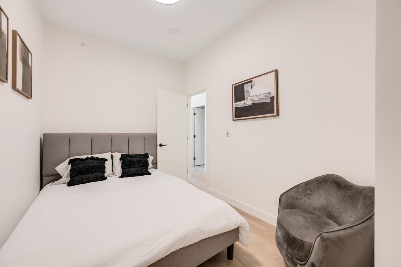 Light House Apartments - Photo 13