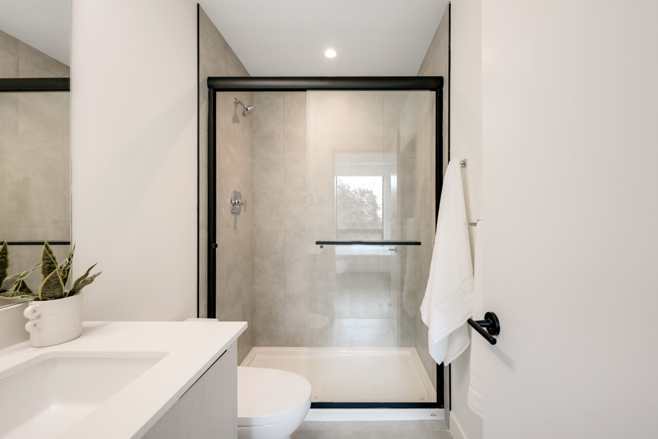 Light House Apartments - Photo 15