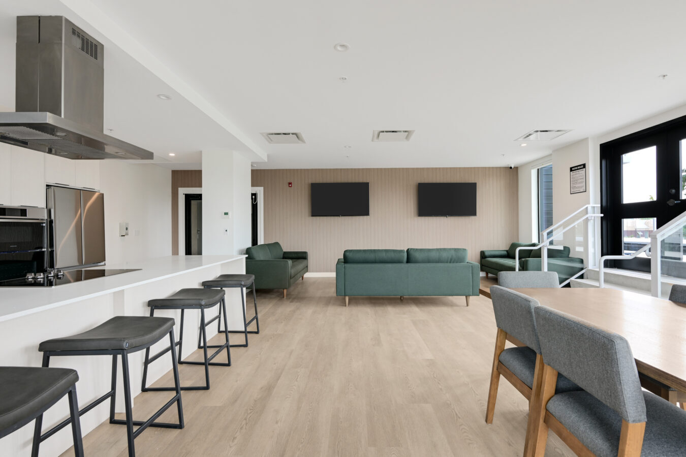 Light House Apartments - Photo 29