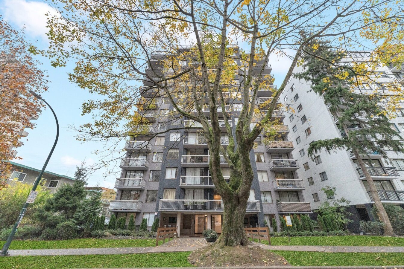 Haro Apartments - Photo 2
