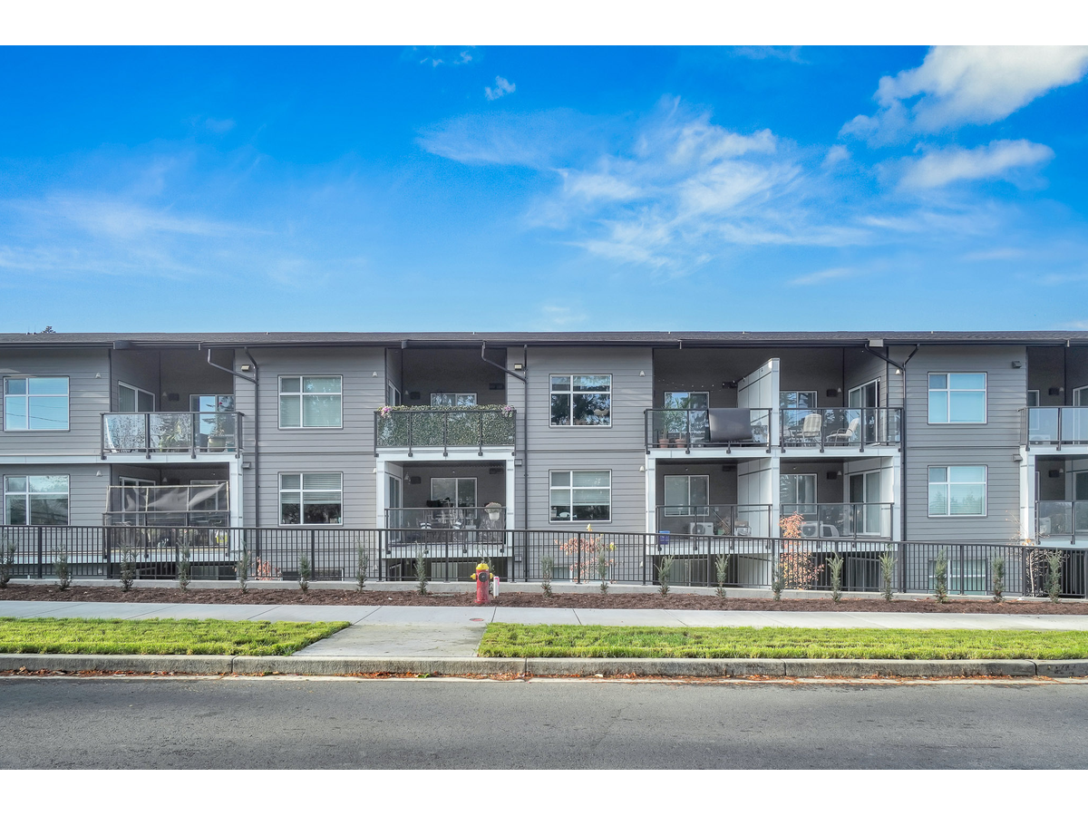 Cascades Residences  - Photo 6