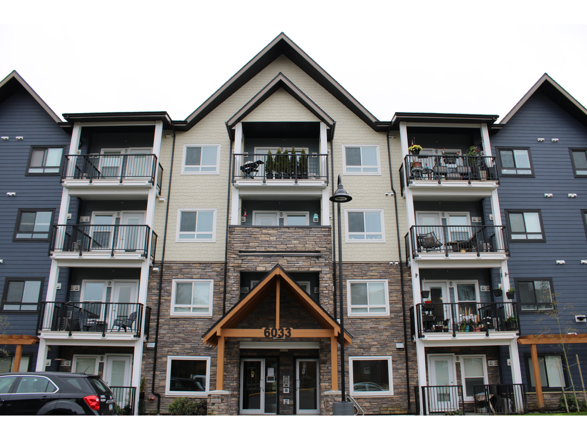 Bluestone  - Photo 5