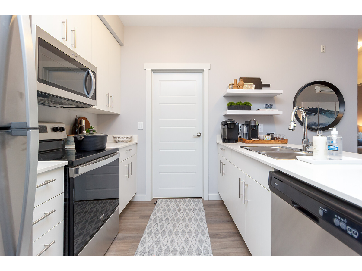 Bluestone  - Photo 10
