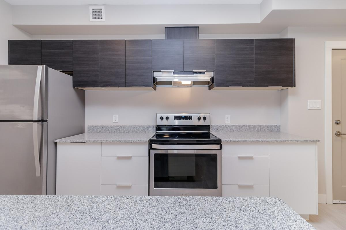 Arbutus Apartments - Photo 4