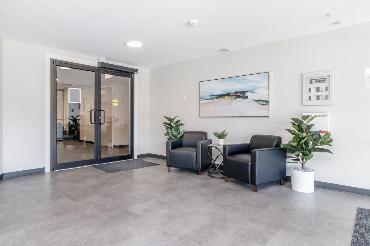 Arbutus Apartments - Photo 10