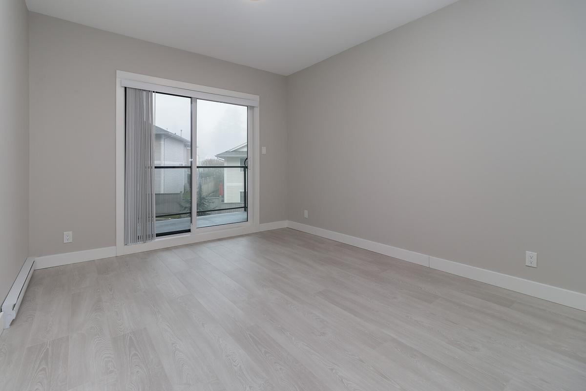 Arbutus Apartments - Photo 12
