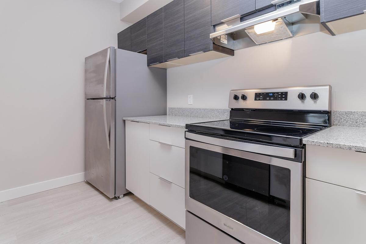 Arbutus Apartments - Photo 14