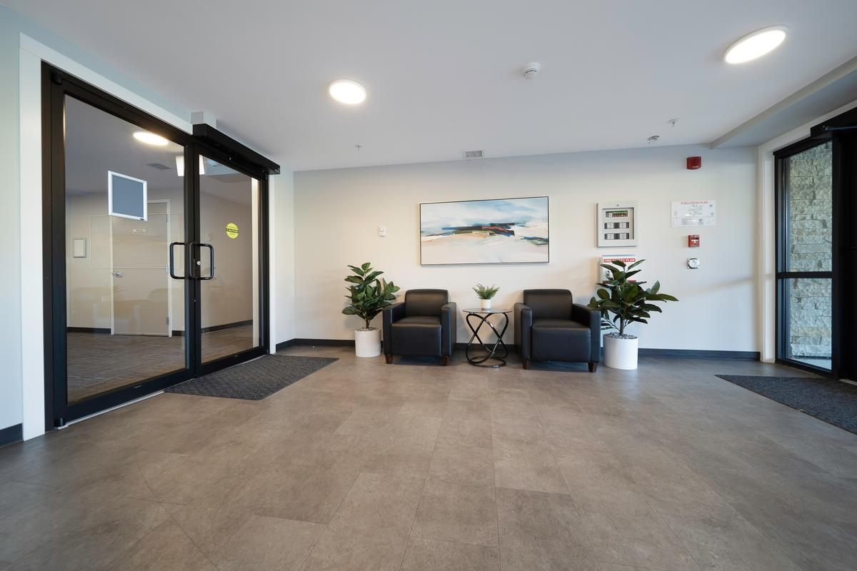 Arbutus Apartments - Photo 18