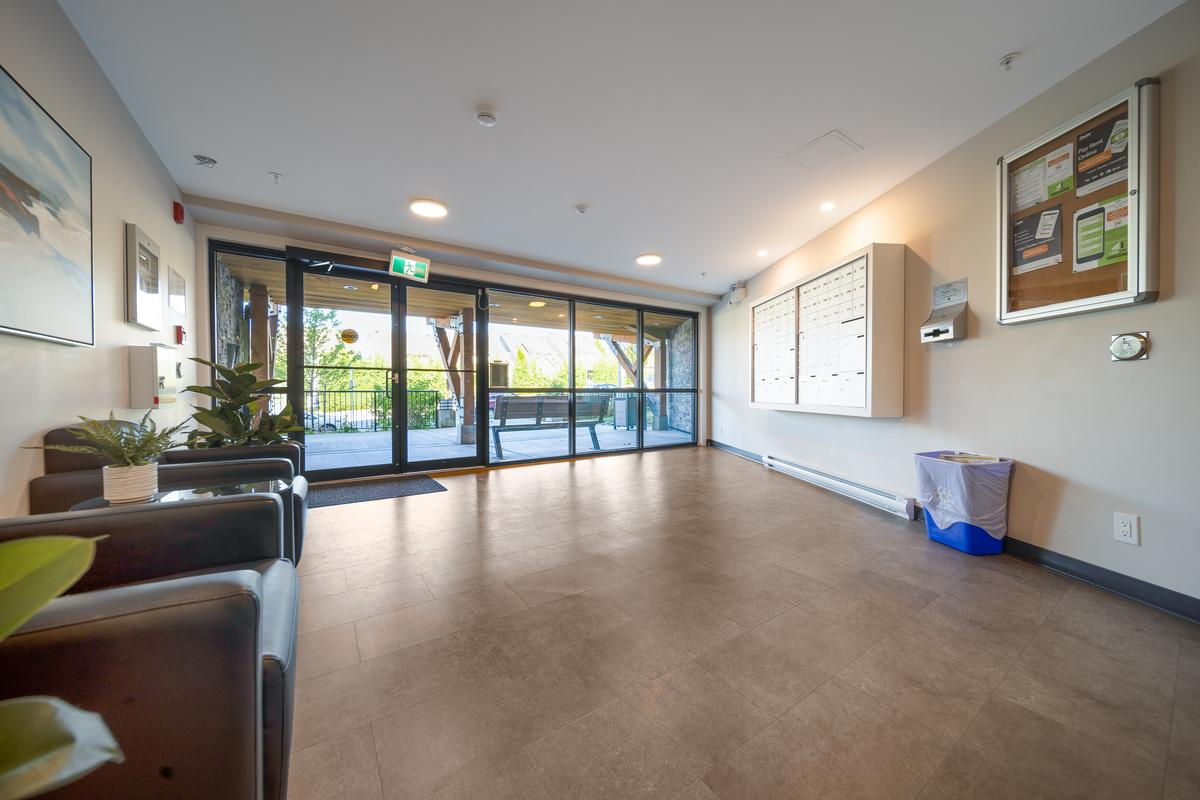 Arbutus Apartments - Photo 26