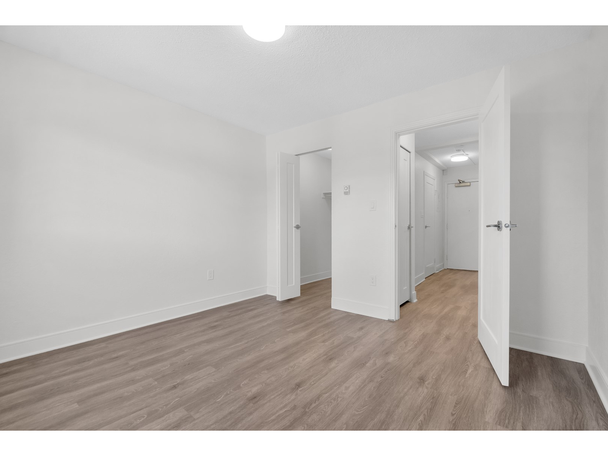 1720 Cook St & 1035 N Park - Photo 23