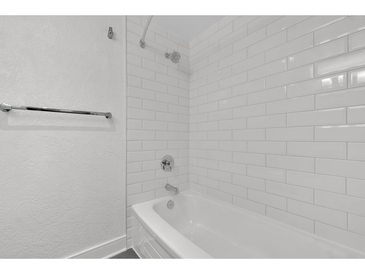 1720 Cook St & 1035 N Park - Photo 24