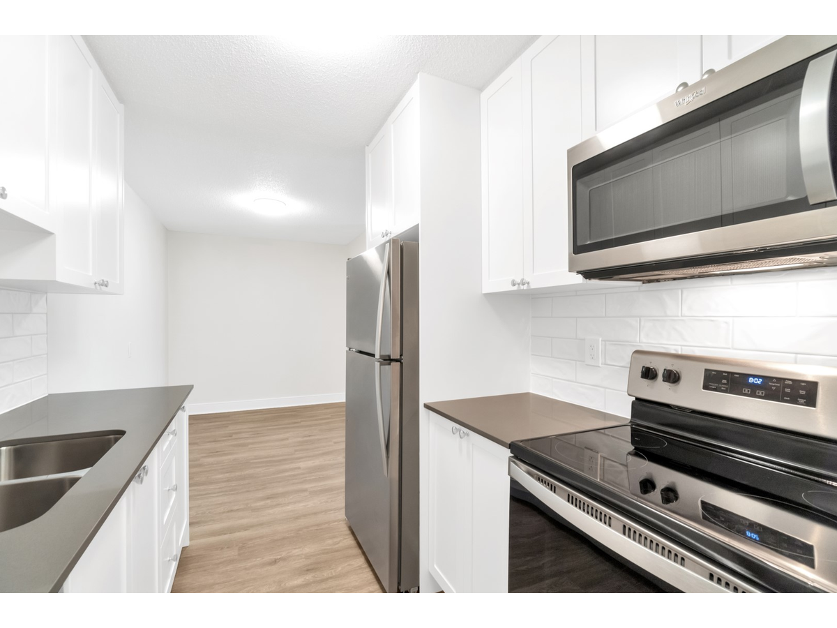 3868 Shelbourne St - Photo 8