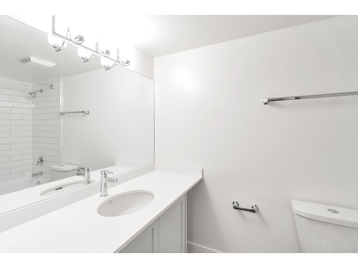 3868 Shelbourne St - Photo 9