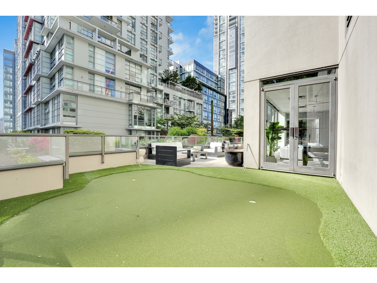Landis Residences | 2 Bedroom Rental Apartments in Vancouver - Photo 8
