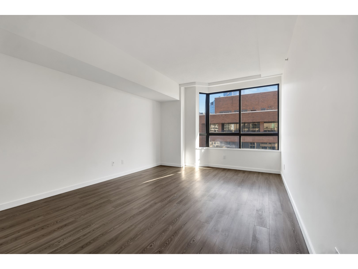 Landis Residences | 2 Bedroom Rental Apartments in Vancouver - Photo 14