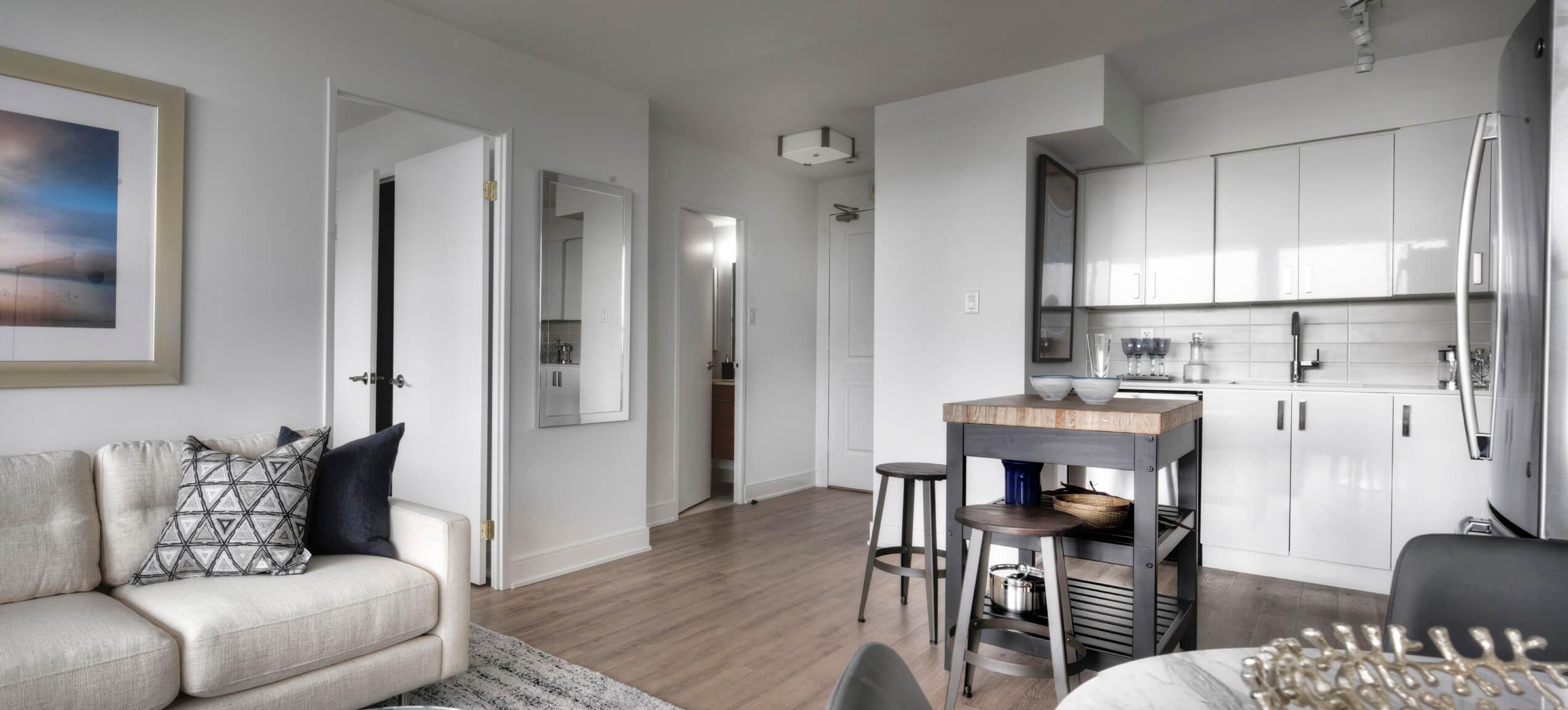 The Kingsview - Photo 12