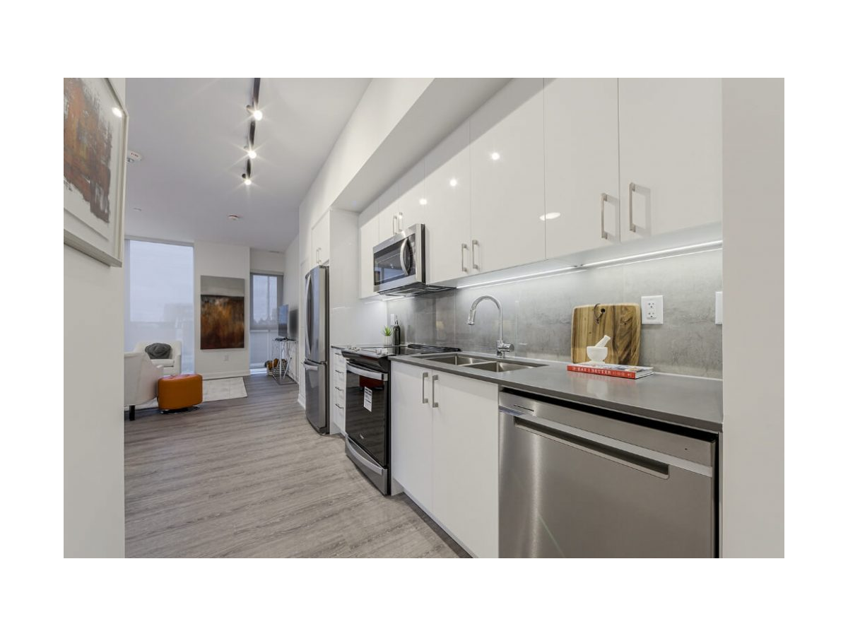 2215 Sheridan Park Drive - Photo 2