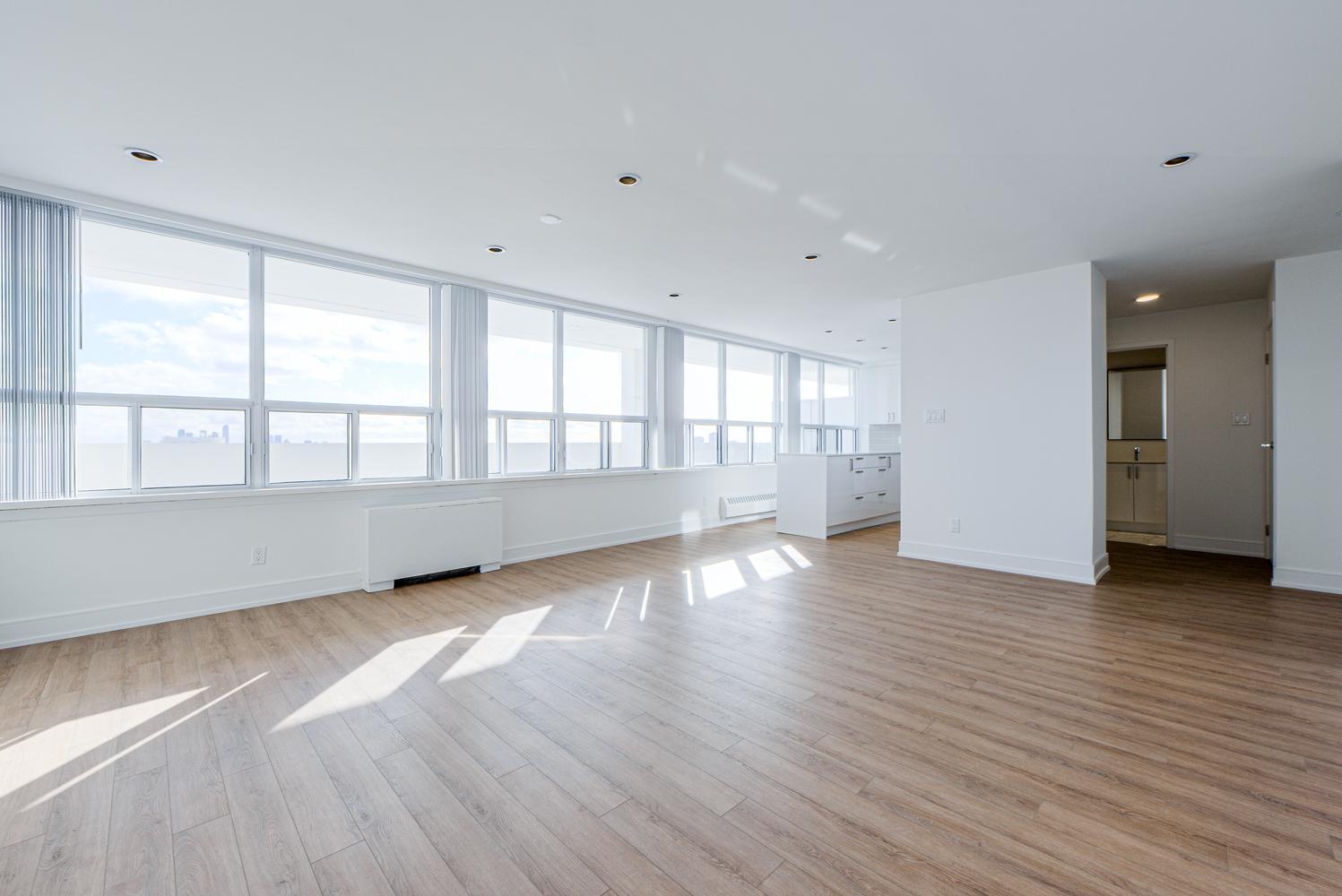 The Kingsview - Photo 18