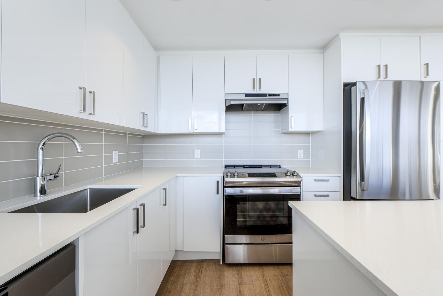 The Kingsview - Photo 23