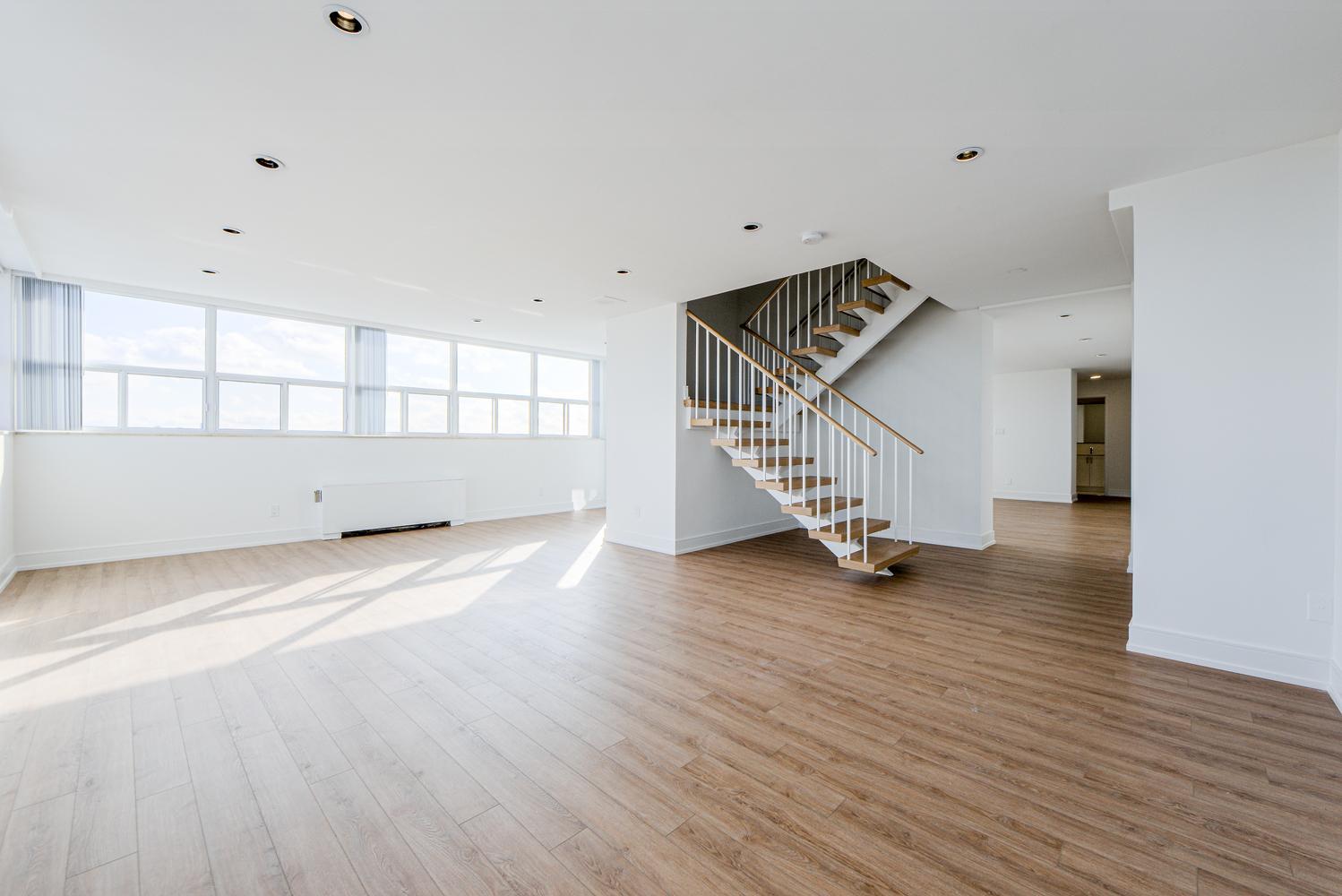 The Kingsview - Photo 26