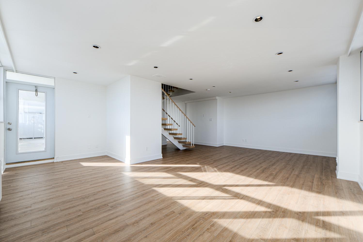 The Kingsview - Photo 27