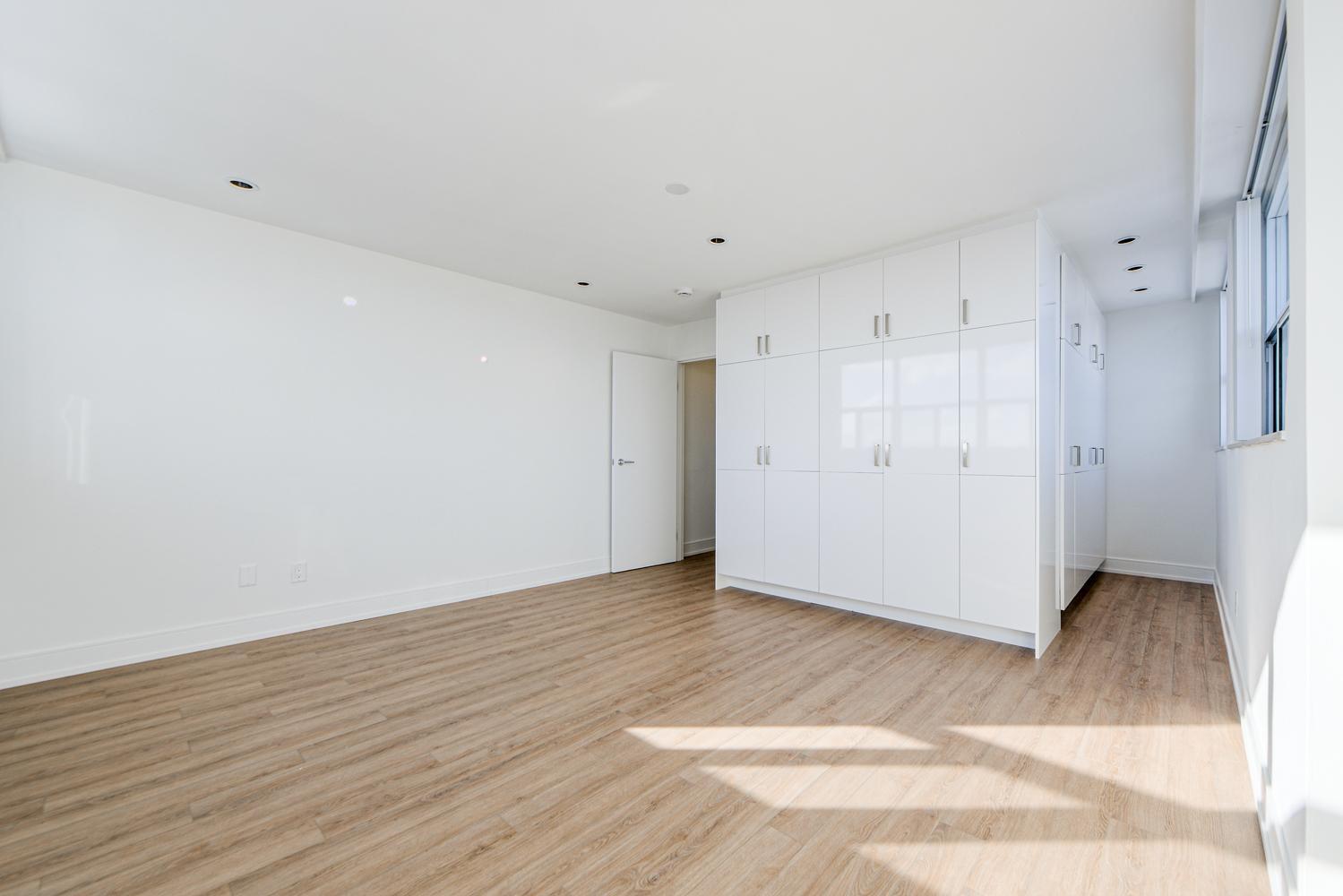 The Kingsview - Photo 33