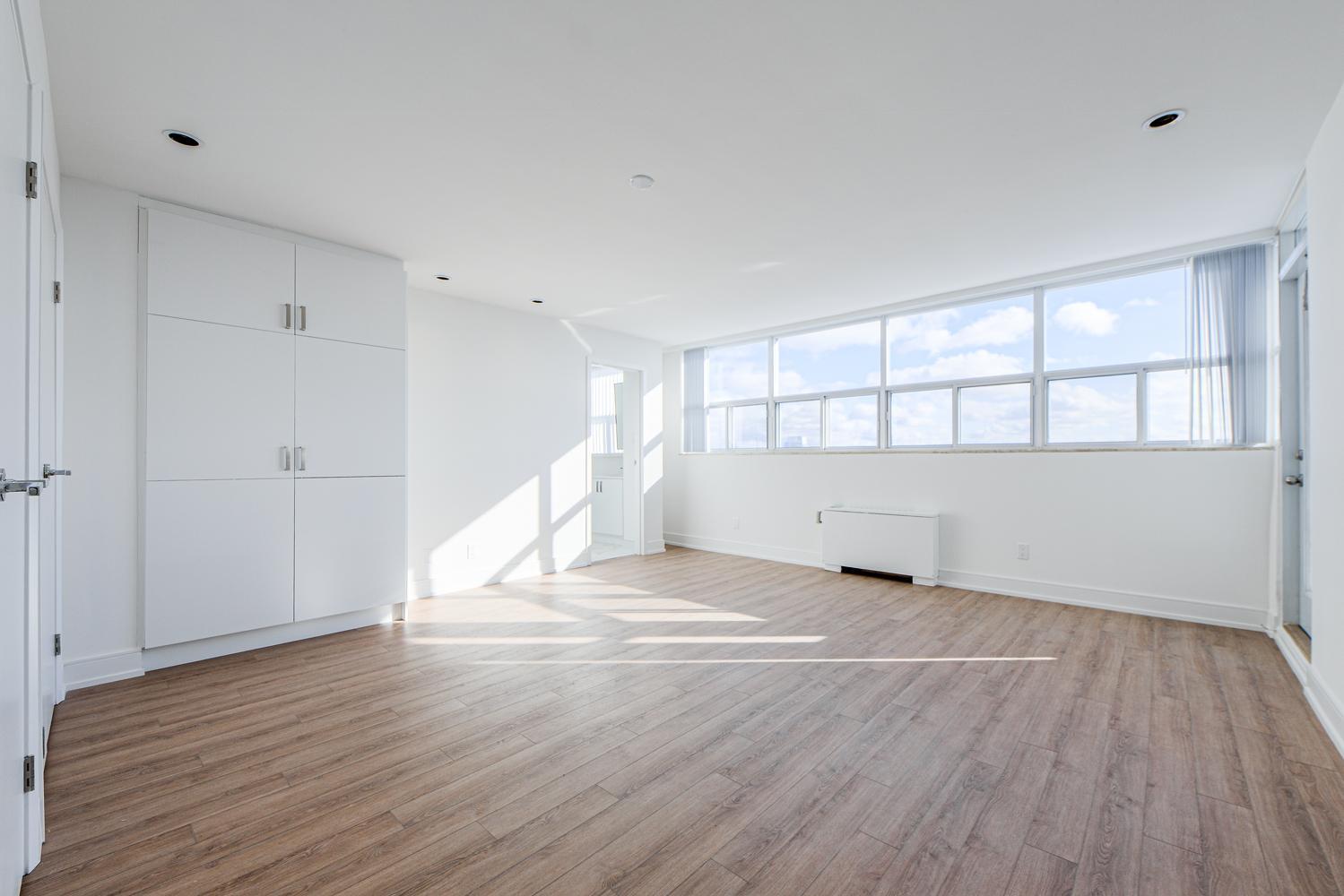 The Kingsview - Photo 35