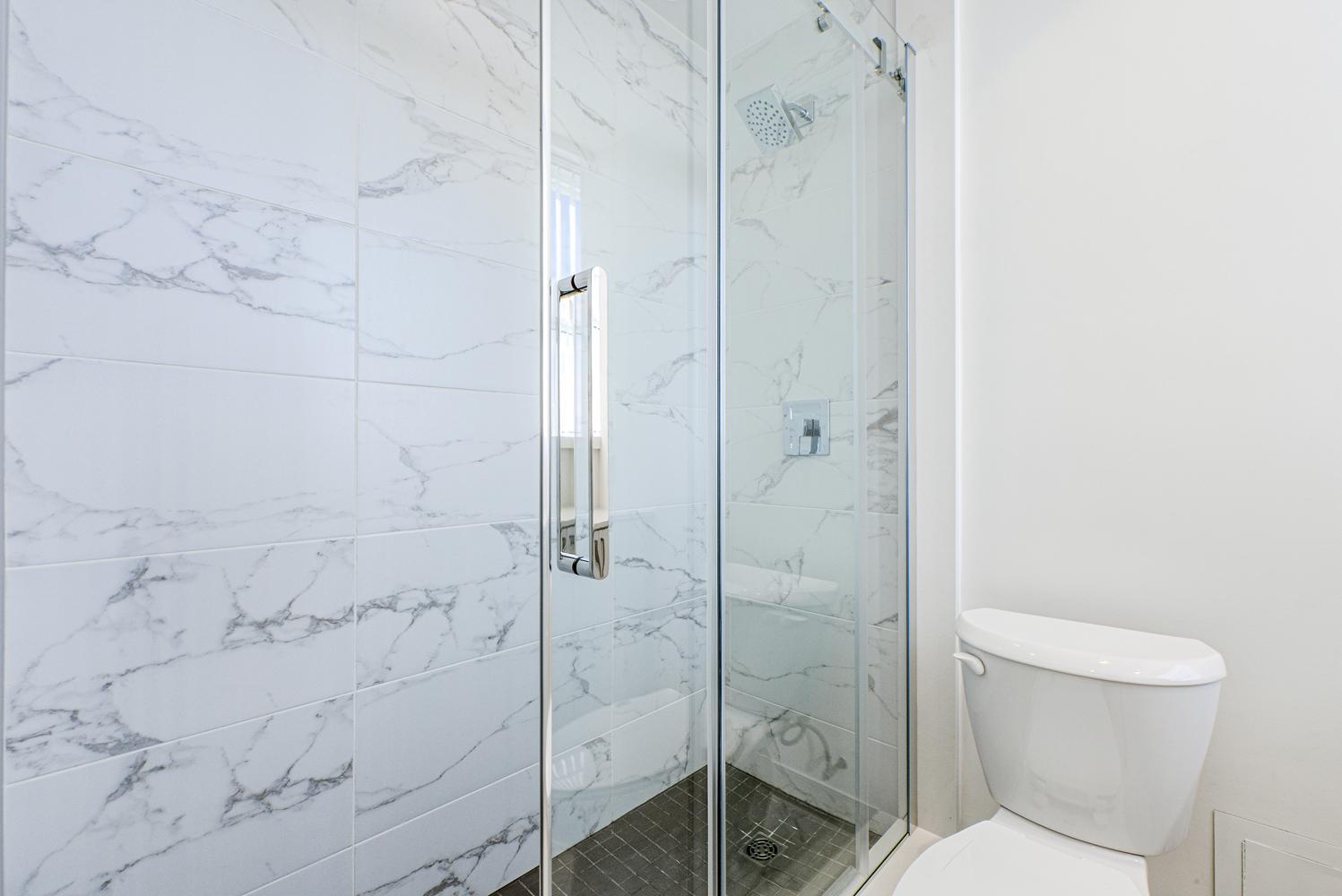The Kingsview - Photo 39