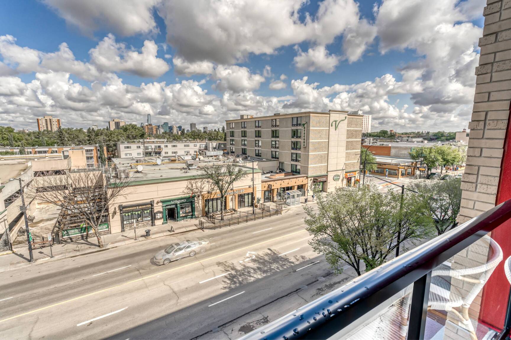Southpark on Whyte - Photo 95