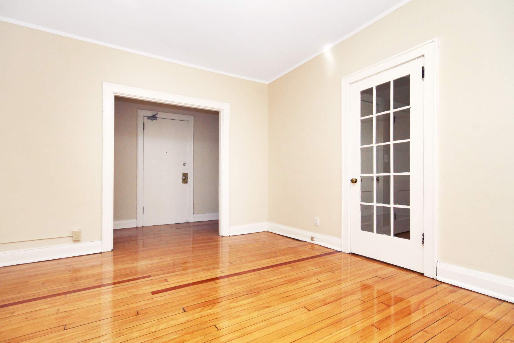 447 Somerset - Photo 3