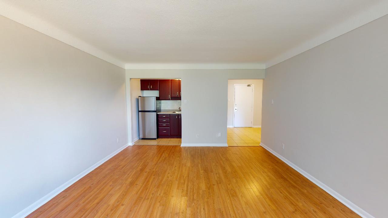 1276 Dorchester - Photo 6
