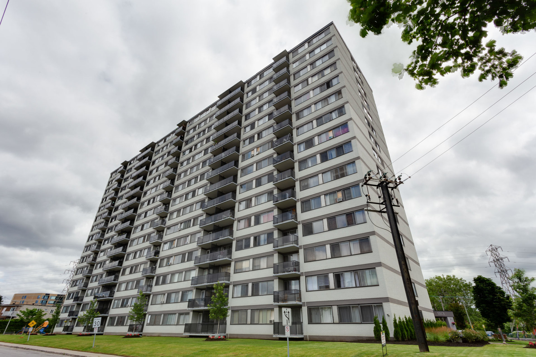 5501 Adalbert - Photo 15
