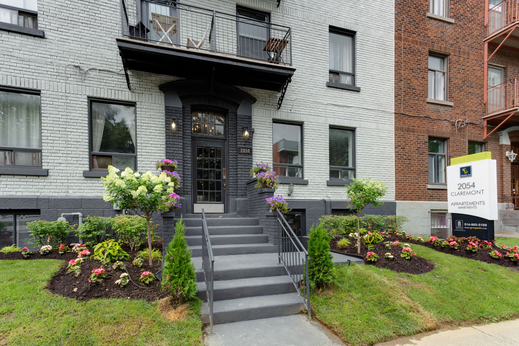 2054 Claremont - Photo 8