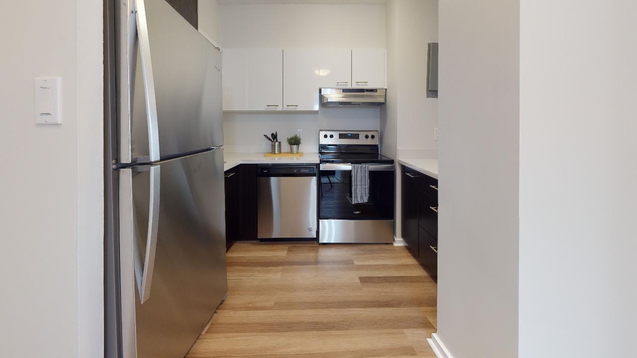 1025 Sherbrooke - Photo 2