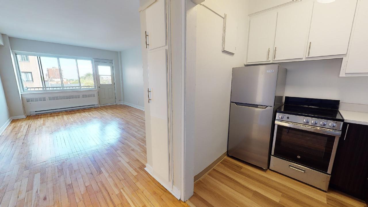 4875 Dufferin - Photo 5