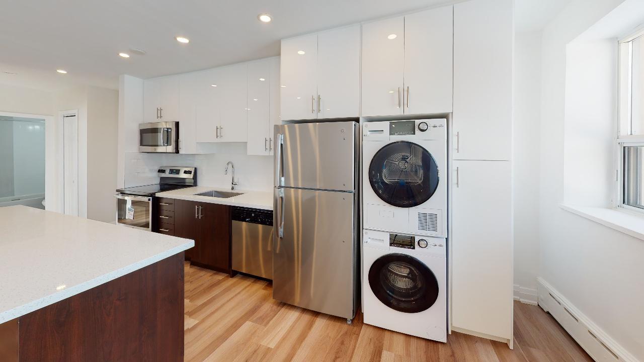 155 Lake Shore - Photo 2